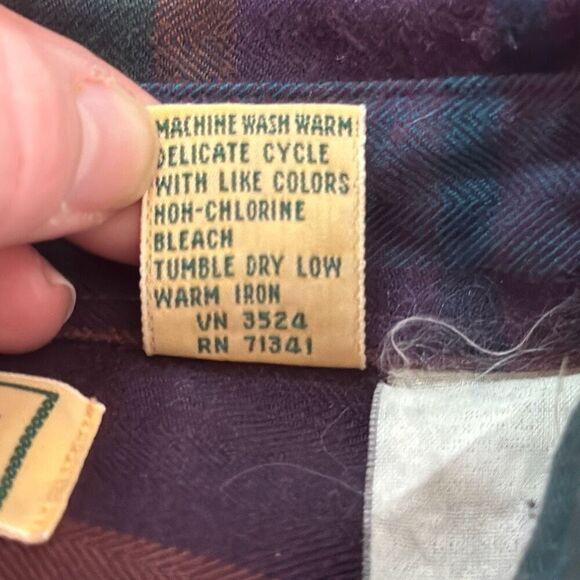 L.L. Bean Mens Purple Blue Brown Flannel size L Style # G033 - Picture 5 of 5